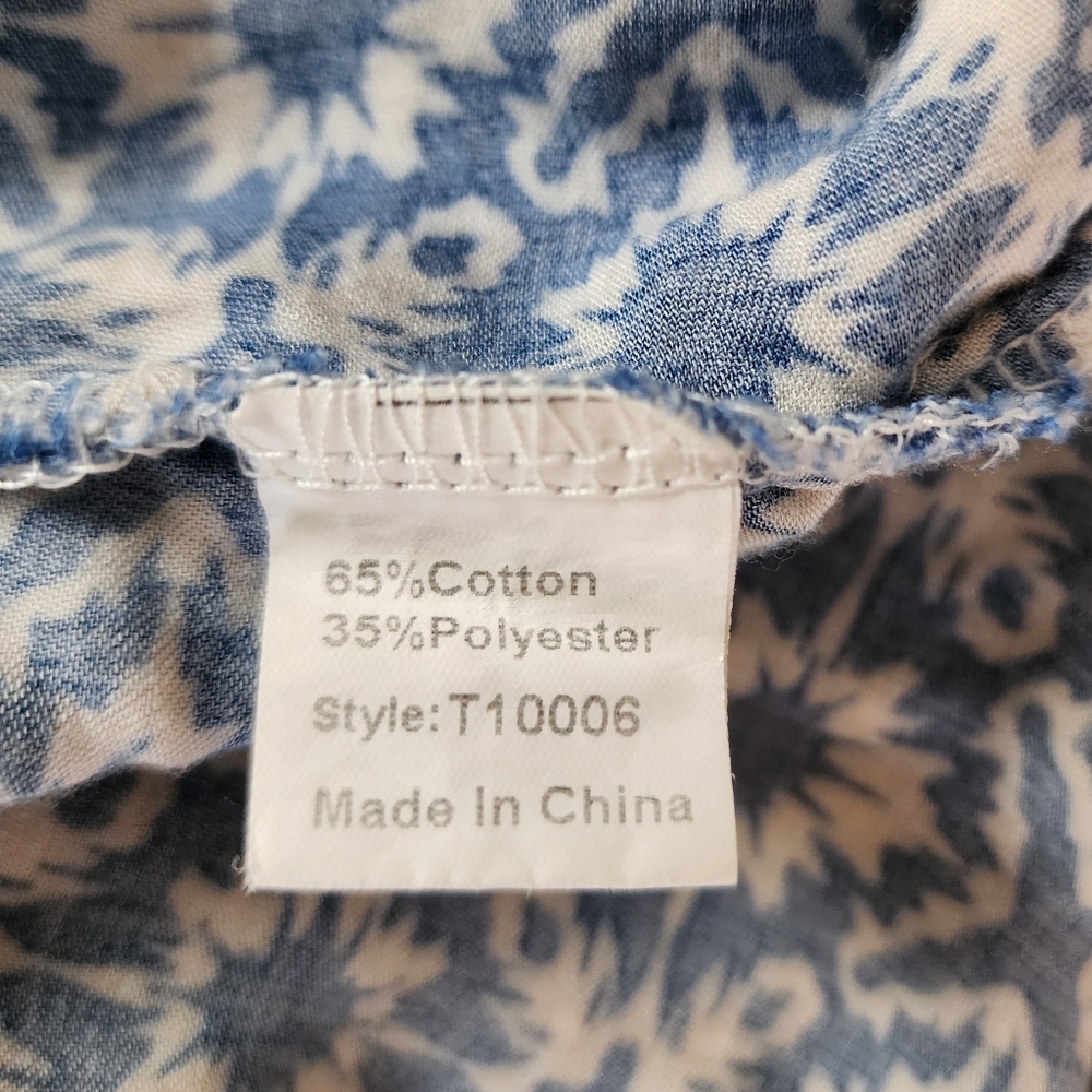Selfie Couture Blue and White Floral Lace  Women's Top - Picture 9 of 9